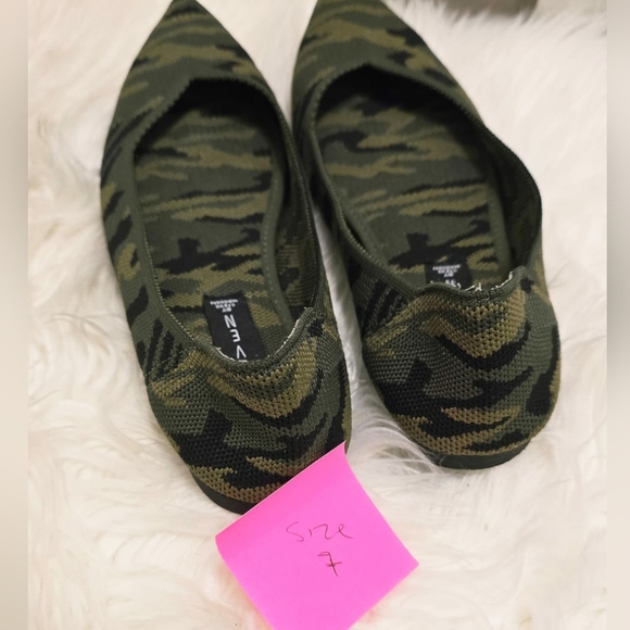 Steven Steve Madden Reed Green Black Camo Knit Pointed Toe FlatsWomen's Size 7🌴 - Picture 5 of 6